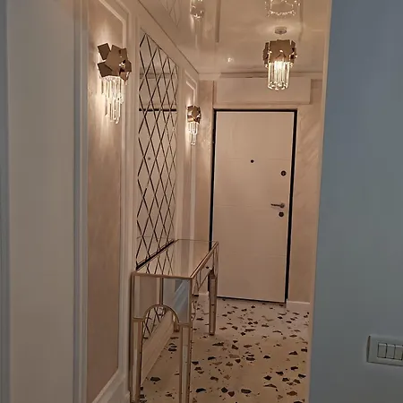 Colt De Lux Urban Apartment