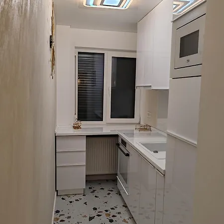 Colt De Lux Urban Apartment Constanta
